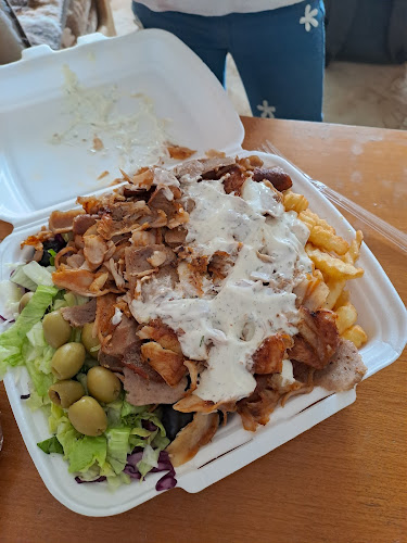 Opinii despre Polabiny Kebab în Pardubice II - Gastronomie a pohostinství