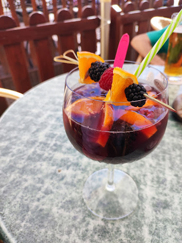 Opinii despre Café bar U Lípy în Náchod - Gastronomie a pohostinství