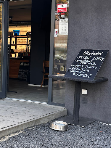 Opinii despre Block Cafe în Praha 22 - Gastronomie a pohostinství