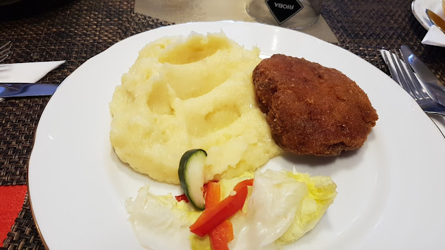 Staré nám. 76, 735 11 Orlová 1