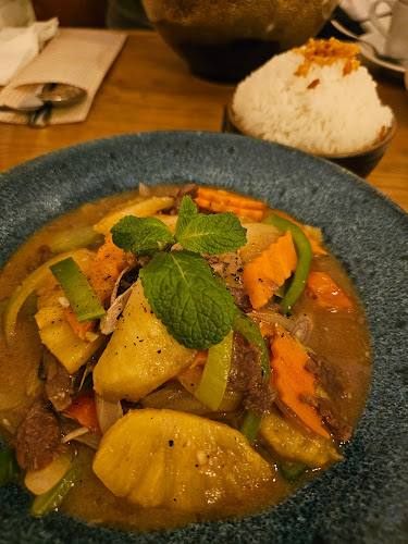 Comentarii opinii despre Khomfi