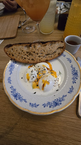 Šmeralova 272/22, 170 00 Praha 7-Bubeneč