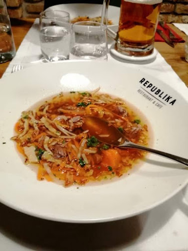 Comentarii opinii despre Restaurace Republika