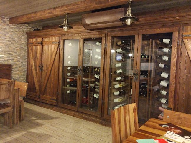 Plesenská kafrárna - kavárna a vinárna - Gastronomie a pohostinství