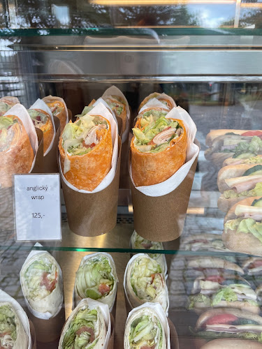 Opinii despre Občerstvení U Hrocha în Praha - Gastronomie a pohostinství