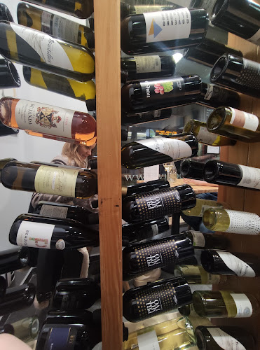 Klapkova 1902/12, 182 00 Praha 8-Kobylisy