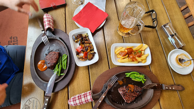 Country Saloon - Gastronomie a pohostinství