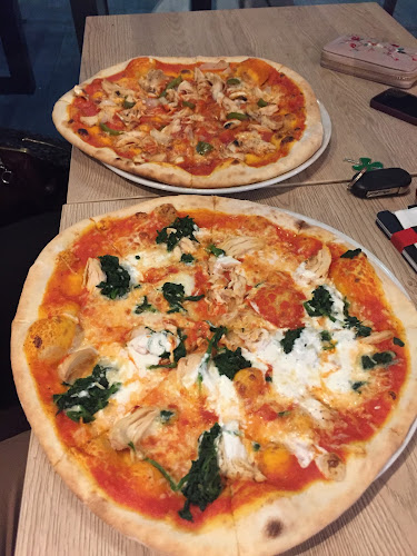 Opinii despre Pizza e Pasta e-basta în Plzeň 1 - Gastronomie a pohostinství