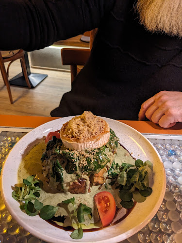 Opinii despre Lehká hlava - vegetariánská restaurace în Staré Město - Gastronomie a pohostinství