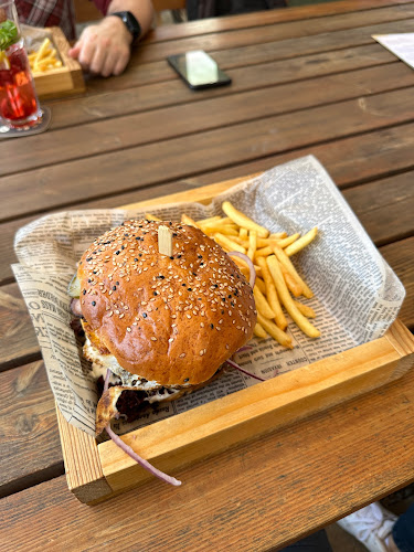 Opinii despre Bernard Bar Brno în Brno - Gastronomie a pohostinství