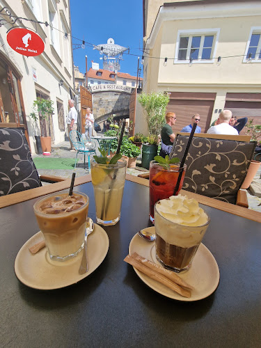 Kočár - Malá Strana