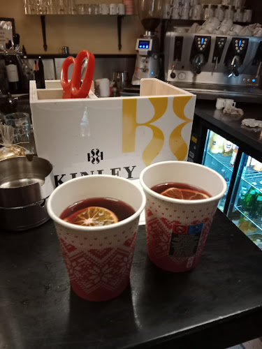 Opinii despre Kavárna U Zvonu în Staré Město - Gastronomie a pohostinství