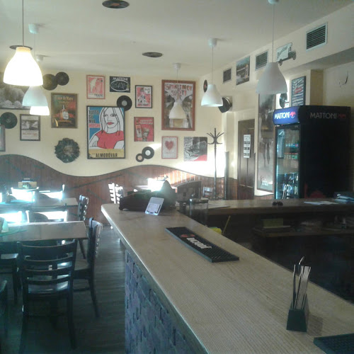 Comentarii opinii despre Lebowski Café Bar