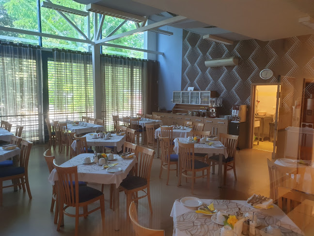 Opinii despre Kavárna Lázně Hodonín în Hodonín - Gastronomie a pohostinství