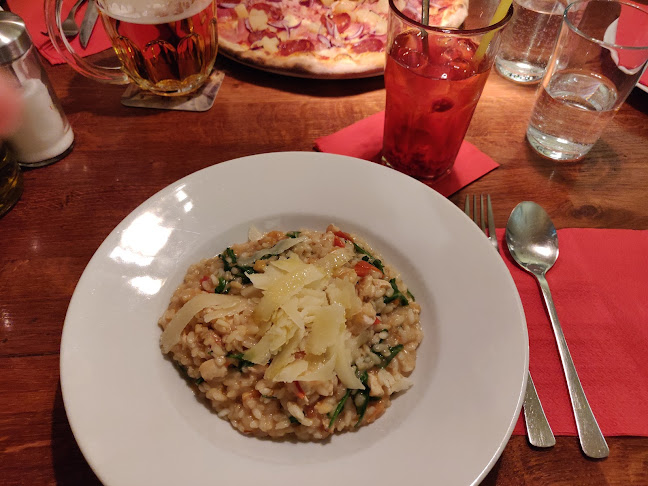 Pizzeria Kmotra Kavárna - Gastronomie a pohostinství