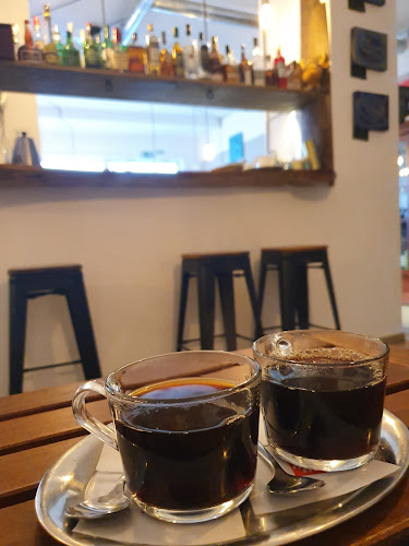 Comentarii opinii despre Kavárna v Exilu