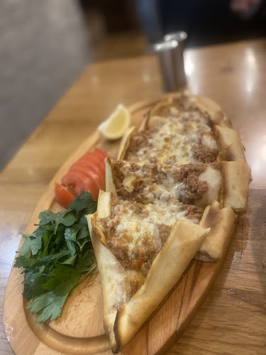 Mangal Restaurant - Gastronomie a pohostinství