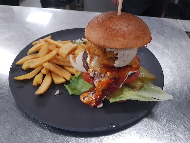 Restaurace a penzion Pod Lípami - Gastronomie a pohostinství