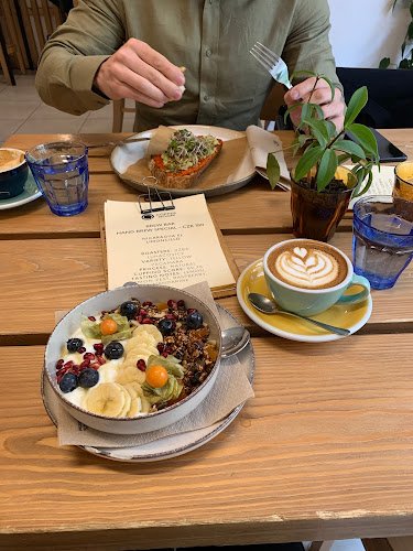 Comentarii opinii despre Coffee Room