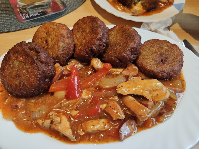 Opinii despre Restaurace U Prasete în Vratislavice nad Nisou - Gastronomie a pohostinství