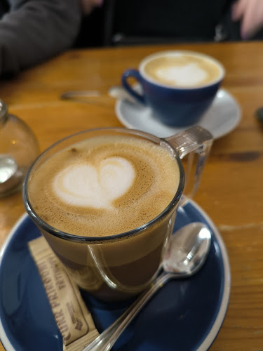 Comentarii opinii despre Bistro a Kavárna Na náměstí