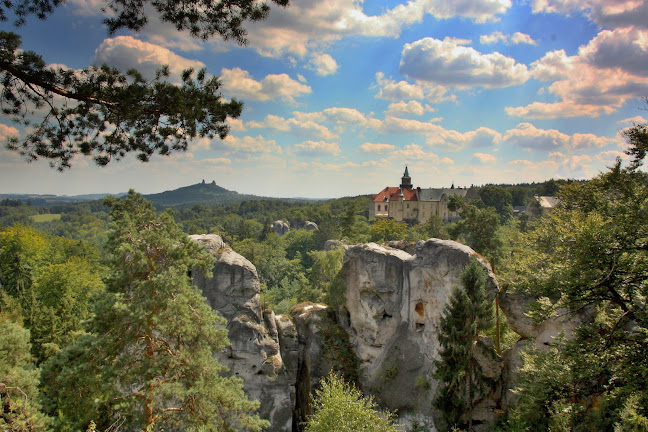 Zámecká restaurace Hrubá Skála - Gastronomie a pohostinství