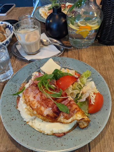 Comentarii opinii despre Phill's Twenty7