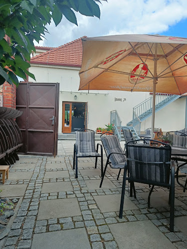 SALAŠKA restaurace + penzion - Staré Město