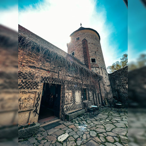 Kávička na dvorečku - Pernštejn