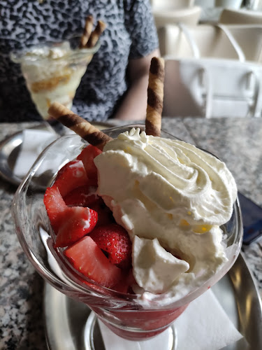 Opinii despre Cafe Bar Praha (Liberec) în Liberec - Gastronomie a pohostinství