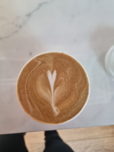 Opinii despre FUEL bistro în Karlín - Gastronomie a pohostinství