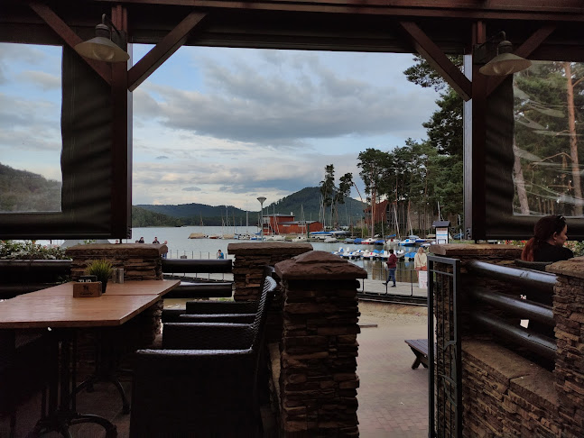 Turnovská pivnice Nad Jezerem