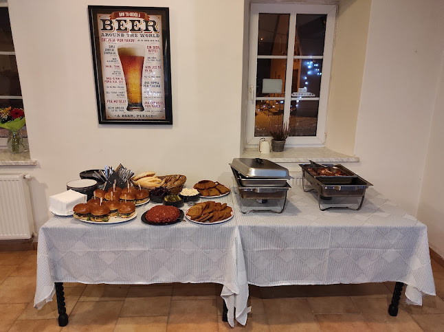 Restaurace a Penzion Rollba - Gastronomie a pohostinství