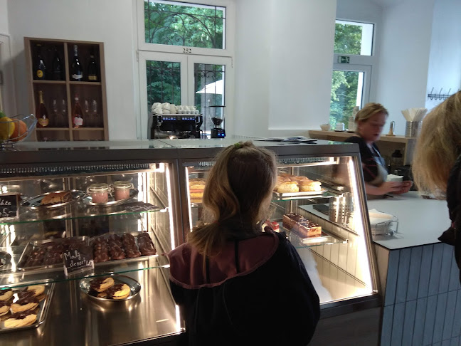 Opinii despre V caffe na zámečku în Nejdek - Gastronomie a pohostinství