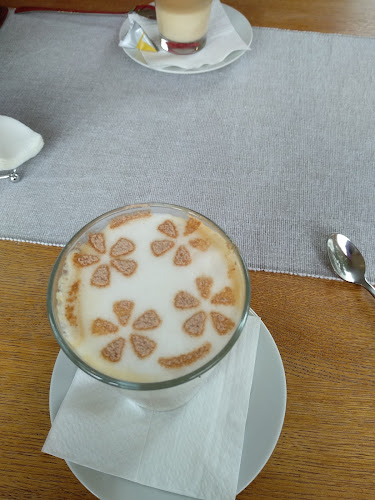 Cukrárna Sněhurka - Gastronomie a pohostinství