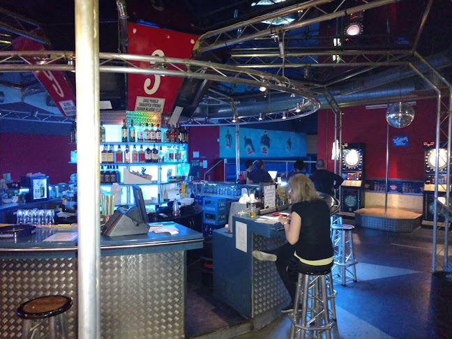 Forbes Aréna Casino/bar nonstop