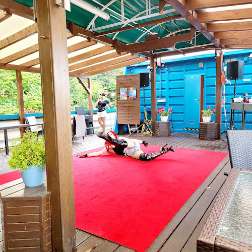 GayBoat Praha - Gastronomie a pohostinství