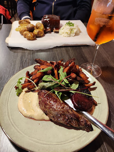 Opinii despre Restaurace Veranda Palmovka în Praha 8 - Gastronomie a pohostinství