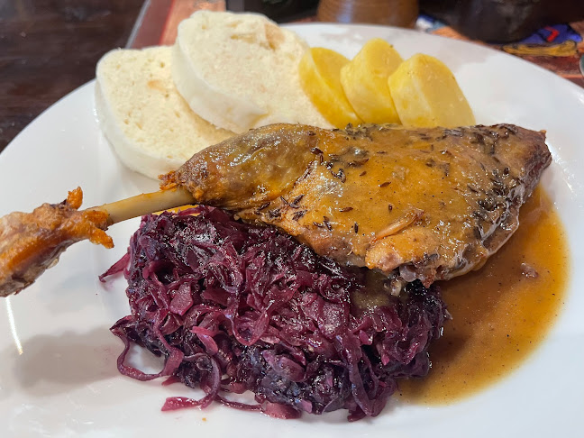 Pivnice U Švejků - Gastronomie a pohostinství