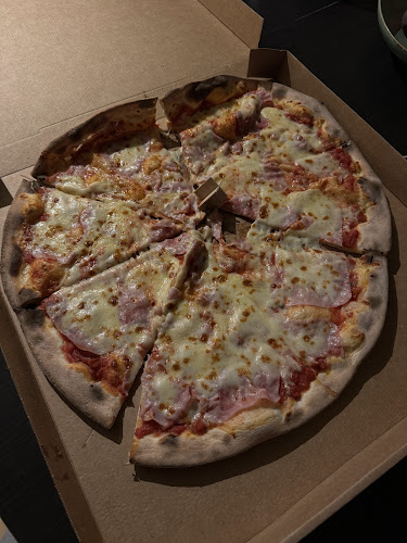 Opinii despre Pizza Osadní în Praha - Gastronomie a pohostinství