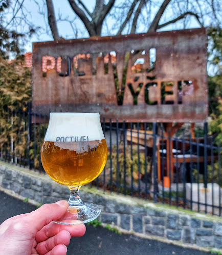 Opinii despre Poctivej Výčep în Praha 8 - Gastronomie a pohostinství