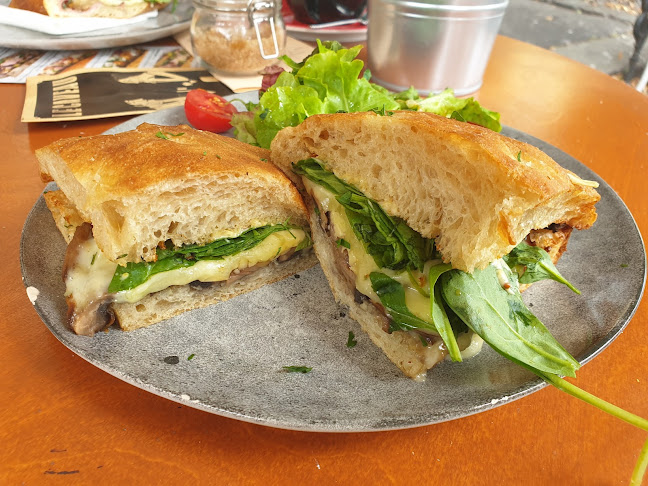 Comentarii opinii despre Le Caveau Cukrárna, kavárna, čajovna