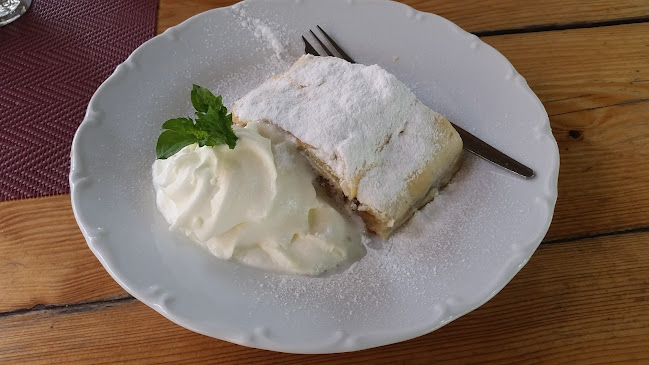 Restaurace / Penzion - Selský dvůr - Karlovy Vary