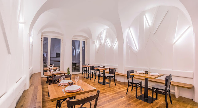 Penzion 14 - restaurace a ubytování - Hostinné - Gastronomie a pohostinství