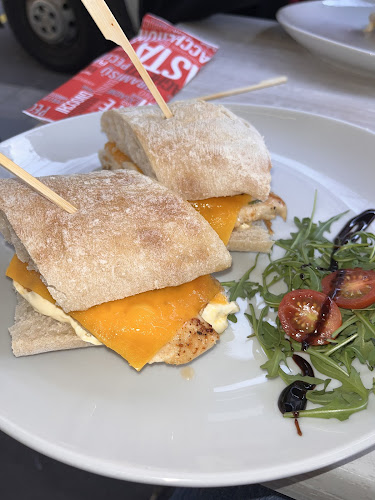 Opinii despre MY BISTRO CAFE | Vinohrady în Praha - Gastronomie a pohostinství