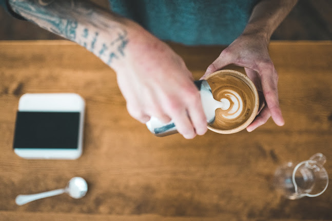 Opinii despre Jedno Kafe în Staré Město - Gastronomie a pohostinství