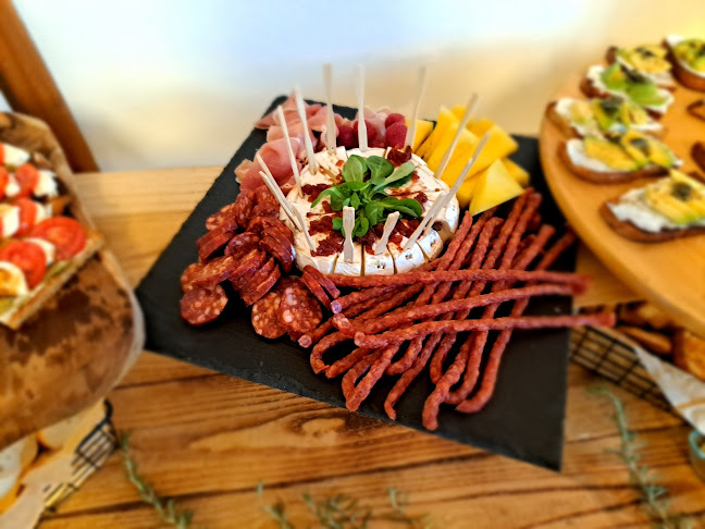 Pomůžeme s párty - catering/půjčovna - Gastronomie a pohostinství