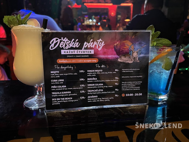 ŠNEKOLEND MUSIC & COCKTAIL BAR s ubytováním