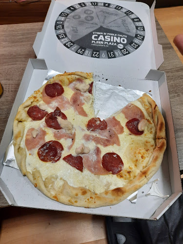 Pizza-doma Caffe Restaurant s velkou dětskou hernou