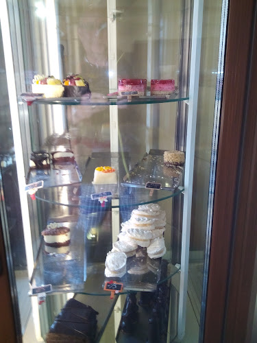 Ellie's Pizza & Kebab Kavarna & Cukrárna - České Budějovice